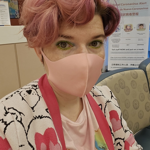 Meet your Posher, Amy - Picture 4 of 4